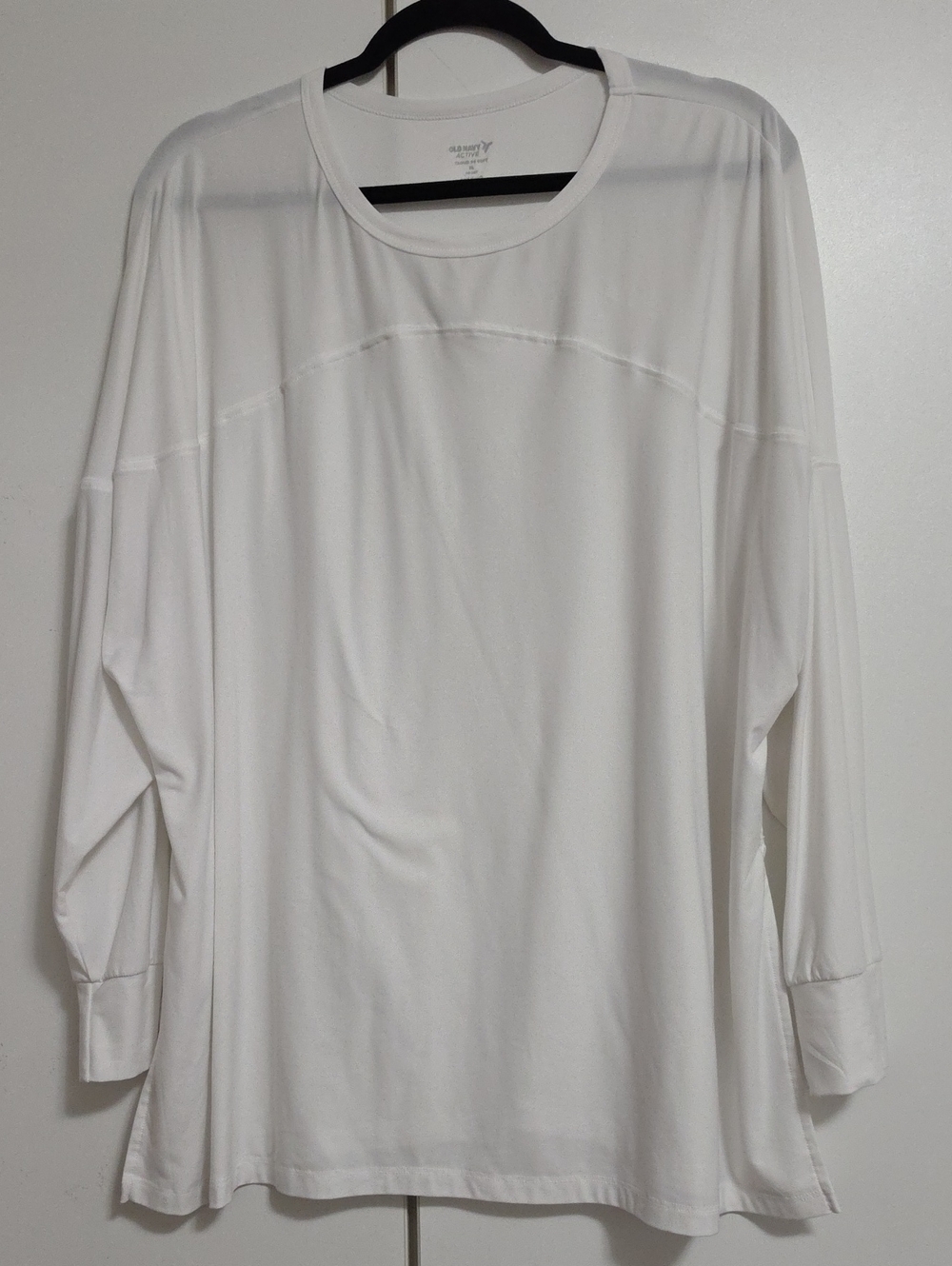 Women's White Long-Sleeve Crew Neck Shirt